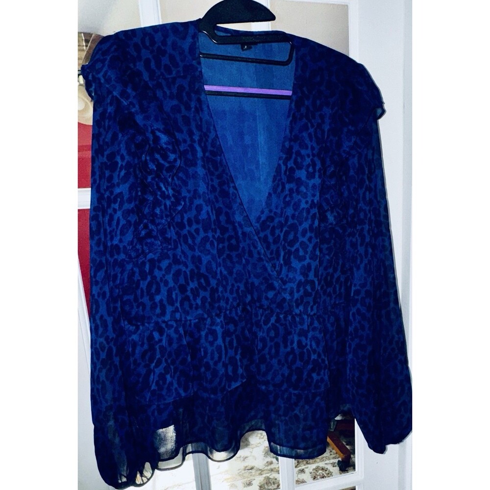 Torrid Shirt Womens 2/2X Navy Blue Leopard Surplice Tiered Ruffled Shoulder Top